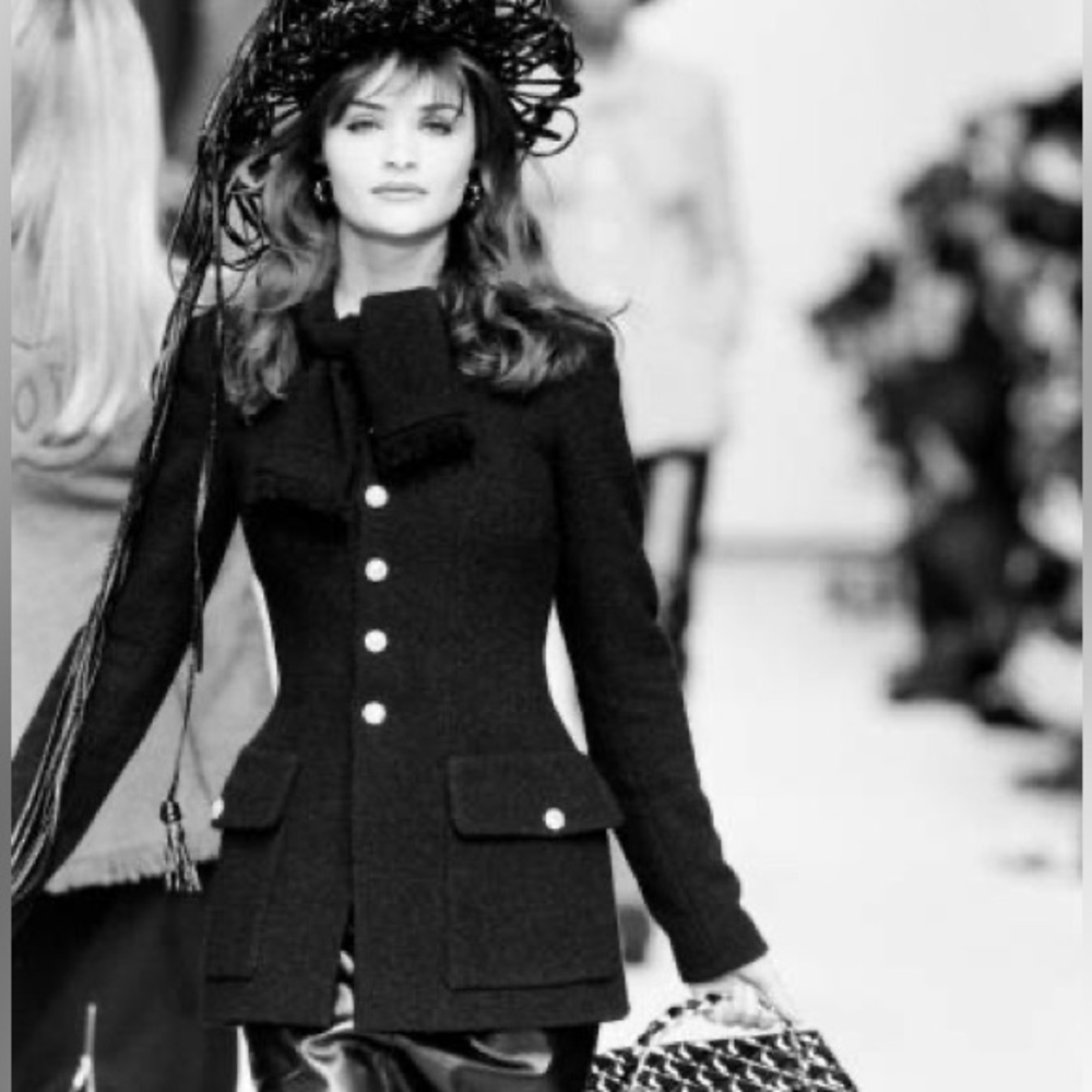 Chanel Fall 1992 brown wool boucle jacket